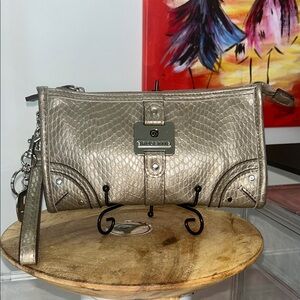 Rosetti Metallic Textured Vegan Leather Wristlet 8.5”x 4.75” Metal Hang Tag NWOT